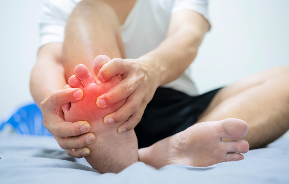 Tendinitis foot pain: 5 causes and treatment options