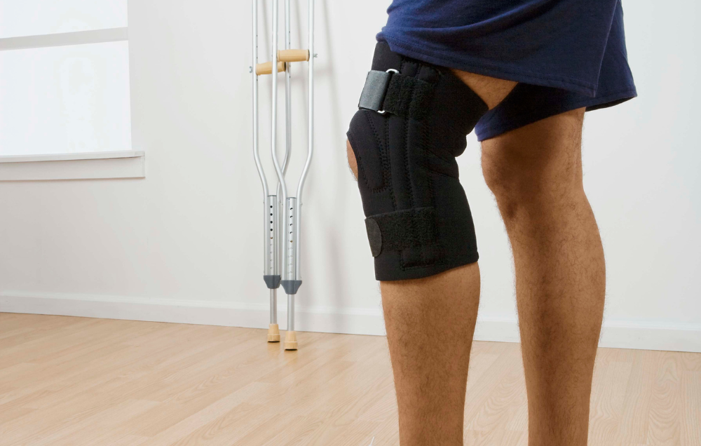 How long should I be in physical therapy after knee replacement surgery?